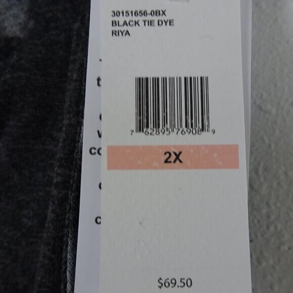 Jessica Simpson Women's Riya Pull on Jogger Pant Size 2X Black Tie Dye - Picture 8 of 8